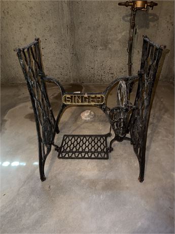 Antique Cast Iron Singer Sewing Machine Base
