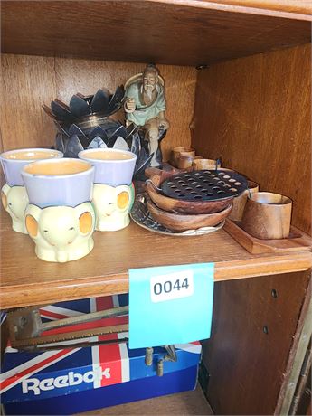 044 - Mixed Decor Lot - Elephant Mugs, Figure & Candleholder