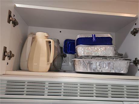 Plastic Thermal Carafes and Aluminum Foil Pans with Lids
