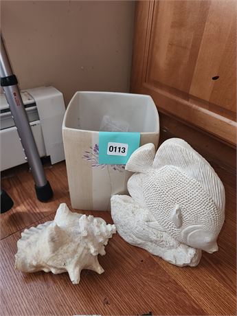 113 - Coastal Shell and Fish Decor