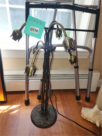 114 - Metal Tulip Accent Lamp