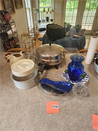 Mixed Kitchenware and Decorative Glassware Lot
