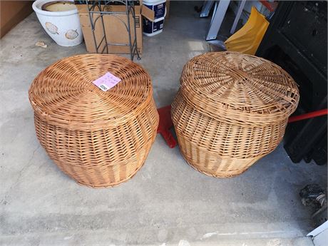 250 - Pair of Round Wicker Storage Baskets with Lids