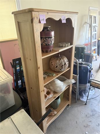 217 - Pine Display Shelf
