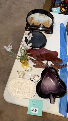 195 - Mixed Decorative Collectibles Group