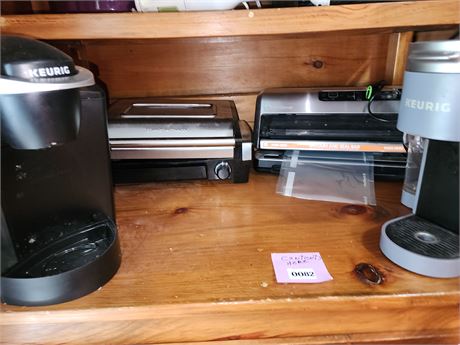 Keurig Coffee Maker and FoodSaver Vacuum Sealer Set